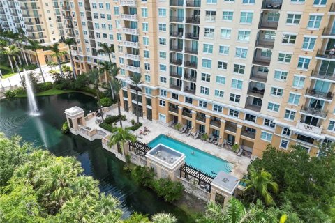 Condominio en venta en Sarasota, Florida, 1 dormitorio, 64.57 m2 № 1802010 - foto 2