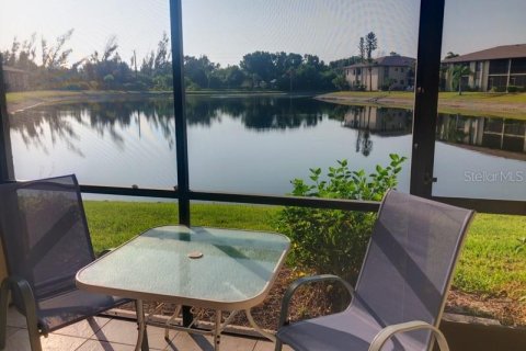 Condominio en alquiler en Punta Gorda, Florida, 2 dormitorios, 82.96 m2 № 1195468 - foto 26