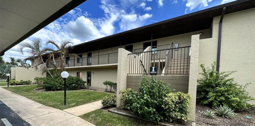Condominio en Punta Gorda, Florida, 2 dormitorios № 1195468