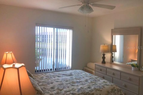 Condominio en alquiler en Punta Gorda, Florida, 2 dormitorios, 82.96 m2 № 1195468 - foto 23