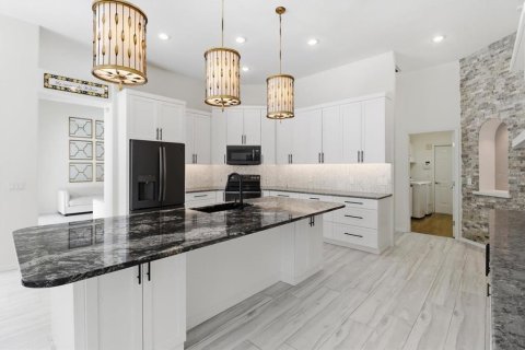 Villa ou maison à vendre à Homosassa, Floride: 4 chambres, 250.37 m2 № 2157543 - photo 14
