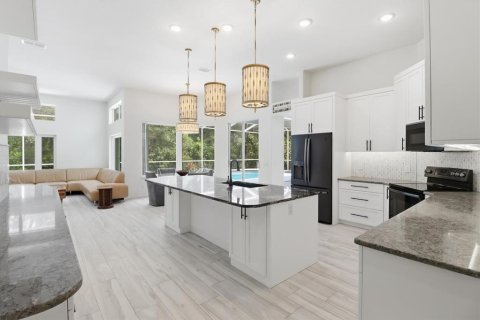 Villa ou maison à vendre à Homosassa, Floride: 4 chambres, 250.37 m2 № 2157543 - photo 12