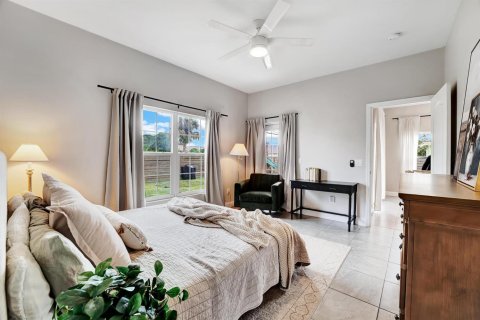 Villa ou maison à louer à Port St. Lucie, Floride: 3 chambres, 148.46 m2 № 2282200 - photo 12
