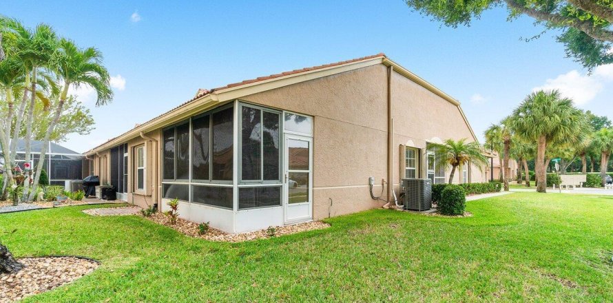Townhouse in Boynton Beach, Florida 3 bedrooms, 139.07 sq.m. № 1180583