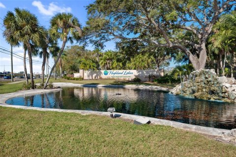 Villa ou maison à vendre à Palm Harbor, Floride: 3 chambres, 201.04 m2 № 1900120 - photo 3