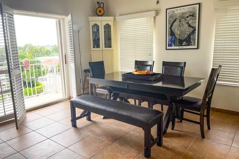 Купить кондоминиум в Серфсайд, Флорида 3 спальни, 150.5м2, № 2057525 - фото 13