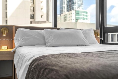 Condominio en alquiler en Miami, Florida, 2 dormitorios № 2059950 - foto 23