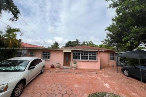 Commercial property in Miami, Florida 281.59 sq.m. № 2014577