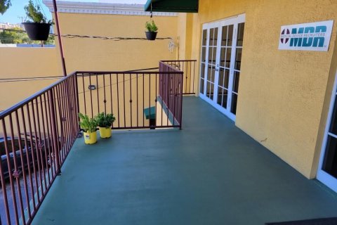 Commercial property in Fort Lauderdale, Florida № 2081542 - photo 10