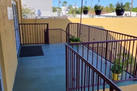 Commercial property in Fort Lauderdale, Florida № 2081542 - photo 9