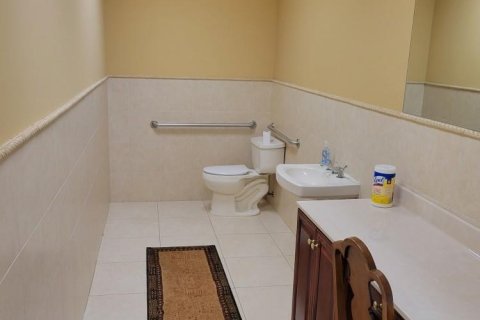 Commercial property in Fort Lauderdale, Florida № 2081542 - photo 19