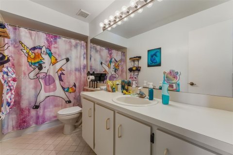 Купить виллу или дом в Санрайз, Флорида 3 спальни, 146.23м2, № 2026280 - фото 16