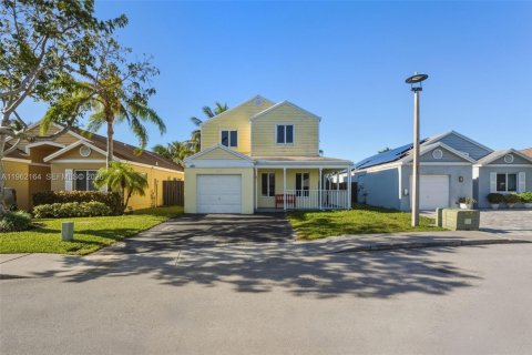 Дом в Санрайз, Флорида 3 спальни, 146.23м2 № 2026280