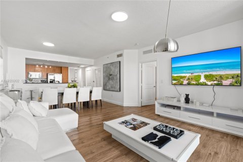 Купить кондоминиум в Норт-Бей-Виллидж, Флорида 3 спальни, 124.12м2, № 2053365 - фото 15