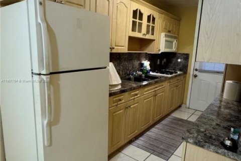 Condominio en venta en Miami Gardens, Florida, 1 dormitorio, 64.2 m2 № 1954225 - foto 14