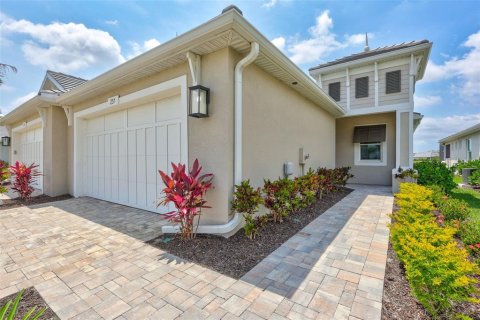 Villa ou maison à vendre à Bradenton, Floride: 2 chambres, 146.69 m2 № 1687045 - photo 1