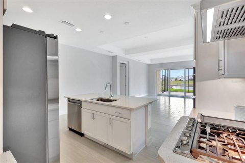 Villa ou maison à vendre à Bradenton, Floride: 2 chambres, 146.69 m2 № 1687045 - photo 15