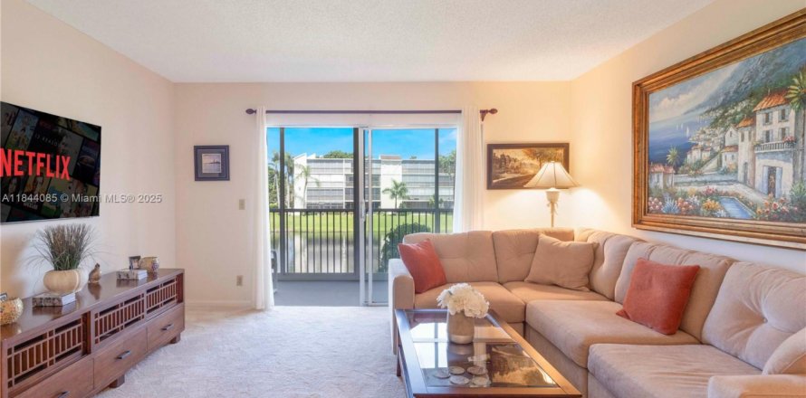 Condominio en Delray Beach, Florida, 2 dormitorios  № 1936647