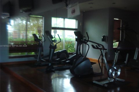 Condo in Miramar, Florida, 2 bedrooms  № 2040195 - photo 23