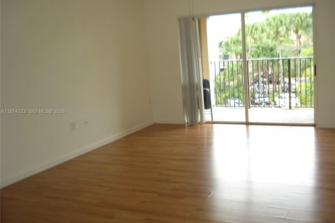 Condo in Miramar, Florida, 2 bedrooms  № 2040195