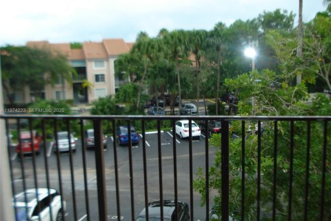 Condo in Miramar, Florida, 2 bedrooms  № 2040195 - photo 8