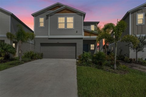 House in Parrish, Florida 5 bedrooms, 229.47 sq.m. № 1879232 - photo 1