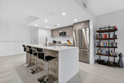 Apartment in North Miami Beach, Florida 2 bedrooms № 2003048 - photo 4