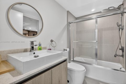 Apartment in North Miami Beach, Florida 2 bedrooms № 2003048 - photo 23