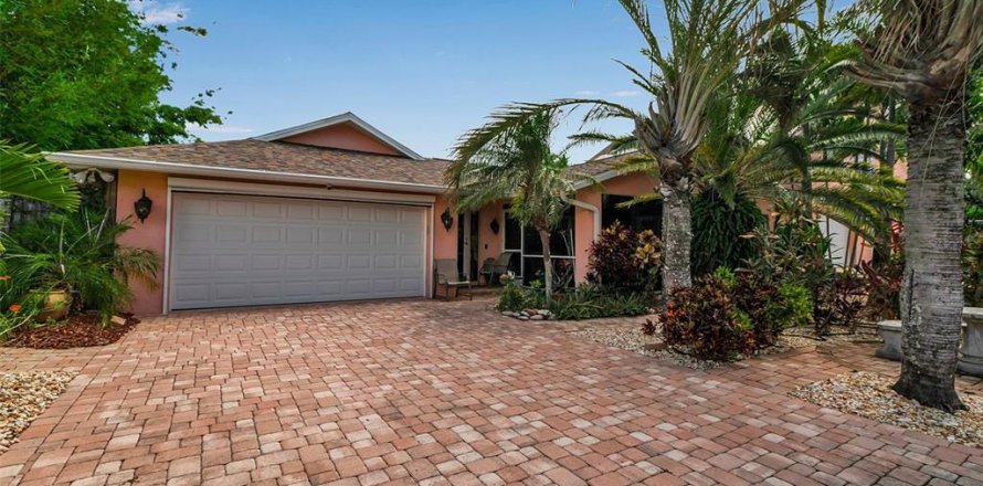 Casa en Bradenton, Florida 4 dormitorios, 323.58 m2 № 1834668