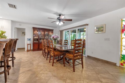Casa en venta en Bradenton, Florida, 4 dormitorios, 323.58 m2 № 1834668 - foto 8