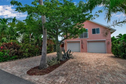 Villa ou maison à vendre à Bradenton, Floride: 4 chambres, 323.58 m2 № 1834668 - photo 2