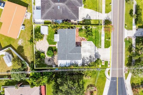 House in Seminole, Florida 3 bedrooms, 117.8 sq.m. № 1846728 - photo 29