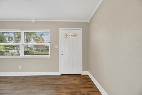 House in Seminole, Florida 3 bedrooms, 117.8 sq.m. № 1846728 - photo 4