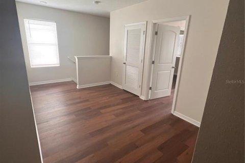 Casa en alquiler en Wesley Chapel, Florida, 5 dormitorios, 227.33 m2 № 1773484 - foto 10
