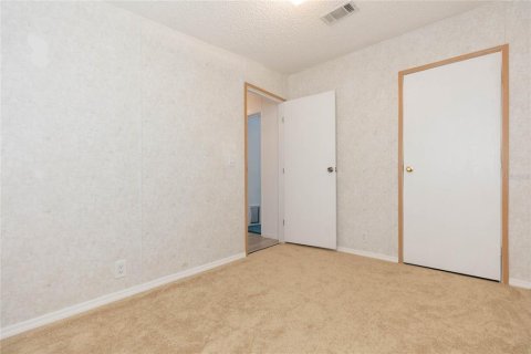 Apartment in Weeki Wachee, Florida 3 bedrooms, 107.02 sq.m. № 2377839 - photo 21