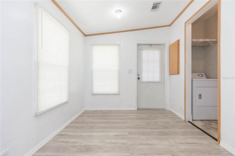 Apartment in Weeki Wachee, Florida 3 bedrooms, 107.02 sq.m. № 2377839 - photo 14