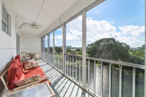 Copropriété à vendre à Hollywood, Floride: 2 chambres, 92.16 m2 № 1864889 - photo 23