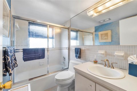 Copropriété à vendre à Hollywood, Floride: 2 chambres, 92.16 m2 № 1864889 - photo 20