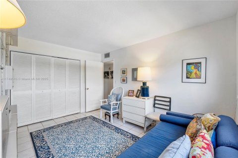 Copropriété à vendre à Hollywood, Floride: 2 chambres, 92.16 m2 № 1864889 - photo 19