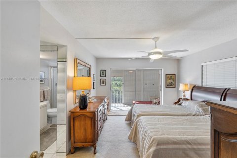 Copropriété à vendre à Hollywood, Floride: 2 chambres, 92.16 m2 № 1864889 - photo 13