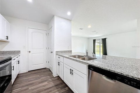 Casa en venta en Crescent City, Florida, 3 dormitorios, 118.17 m2 № 1905059 - foto 9