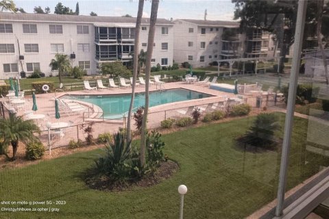 Condominio en alquiler en Bradenton, Florida, 1 dormitorio, 53.51 m2 № 1909333 - foto 1