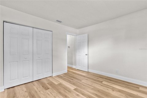 House in Holly Hill, Florida 3 bedrooms, 139.07 sq.m. № 1837528 - photo 28