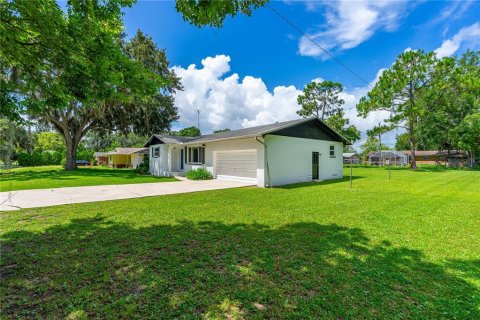 House in Holly Hill, Florida 3 bedrooms, 139.07 sq.m. № 1837528 - photo 5