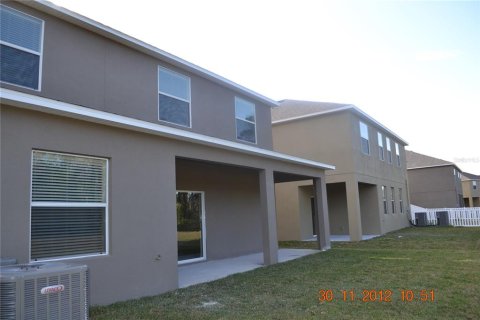 House in Tampa, Florida 6 bedrooms, 288.18 sq.m. № 1743340 - photo 2