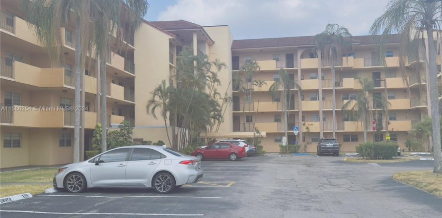Condo in Sunrise, Florida, 2 bedrooms  № 1812318