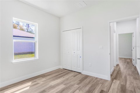 House in Ocala, Florida 4 bedrooms, 181.35 sq.m. № 2211168 - photo 17