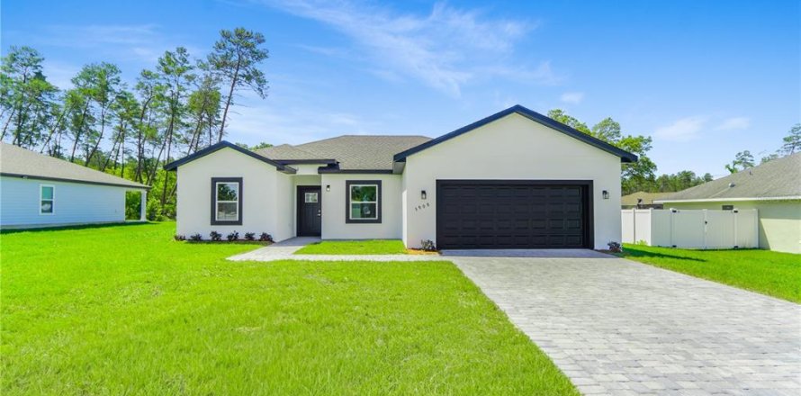 House in Ocala, Florida 4 bedrooms, 181.35 sq.m. № 2211168