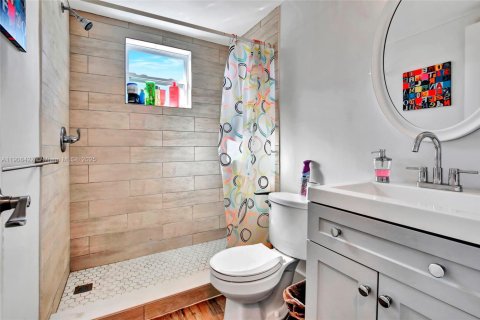 Снять в аренду квартиру в Майами, Флорида 2 спальни, 79.9м2, № 1966738 - фото 7