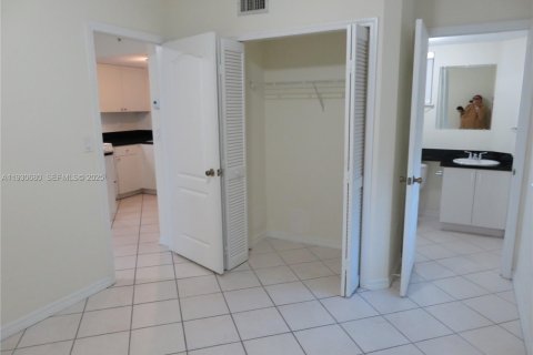 Appartement à louer à Miami, Floride: 1 chambre, 46.45 m2 № 1989688 - photo 7